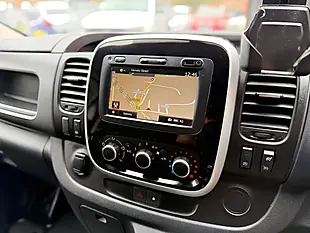 Used 2020 Renault Trafic SL28 Sport Energy Grey - Interior and Exterior details 13