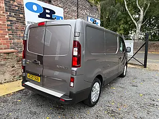 Used 2020 Renault Trafic SL28 Sport Energy Grey - Interior and Exterior details 3