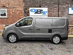 Used 2020 Renault Trafic SL28 Sport Energy Grey - Interior and Exterior details 6