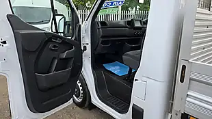 Used 2020 Renault Trucks Master 4mtr Dropside White - Interior and Exterior details 14