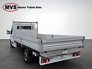 Used 2020 Renault Trucks Master 4mtr Dropside White - Interior and Exterior details 5
