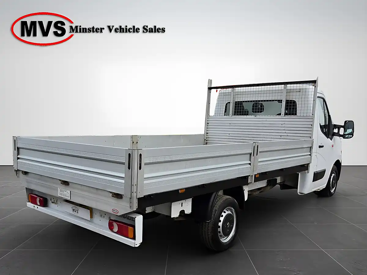Used 2020 Renault Trucks Master 4mtr Dropside White - Interior and Exterior details 6