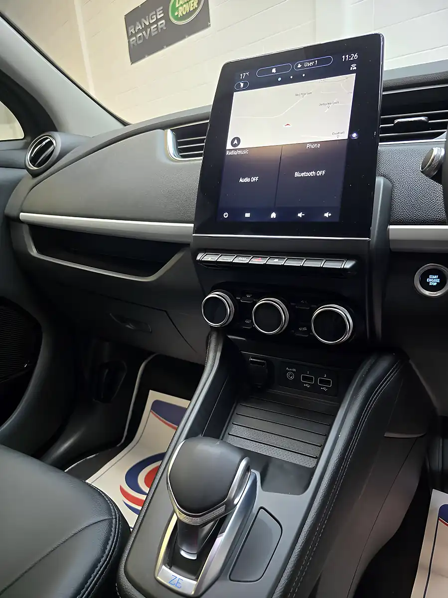 Used 2020 Renault Zoe GT Line Black - Interior and Exterior details 17