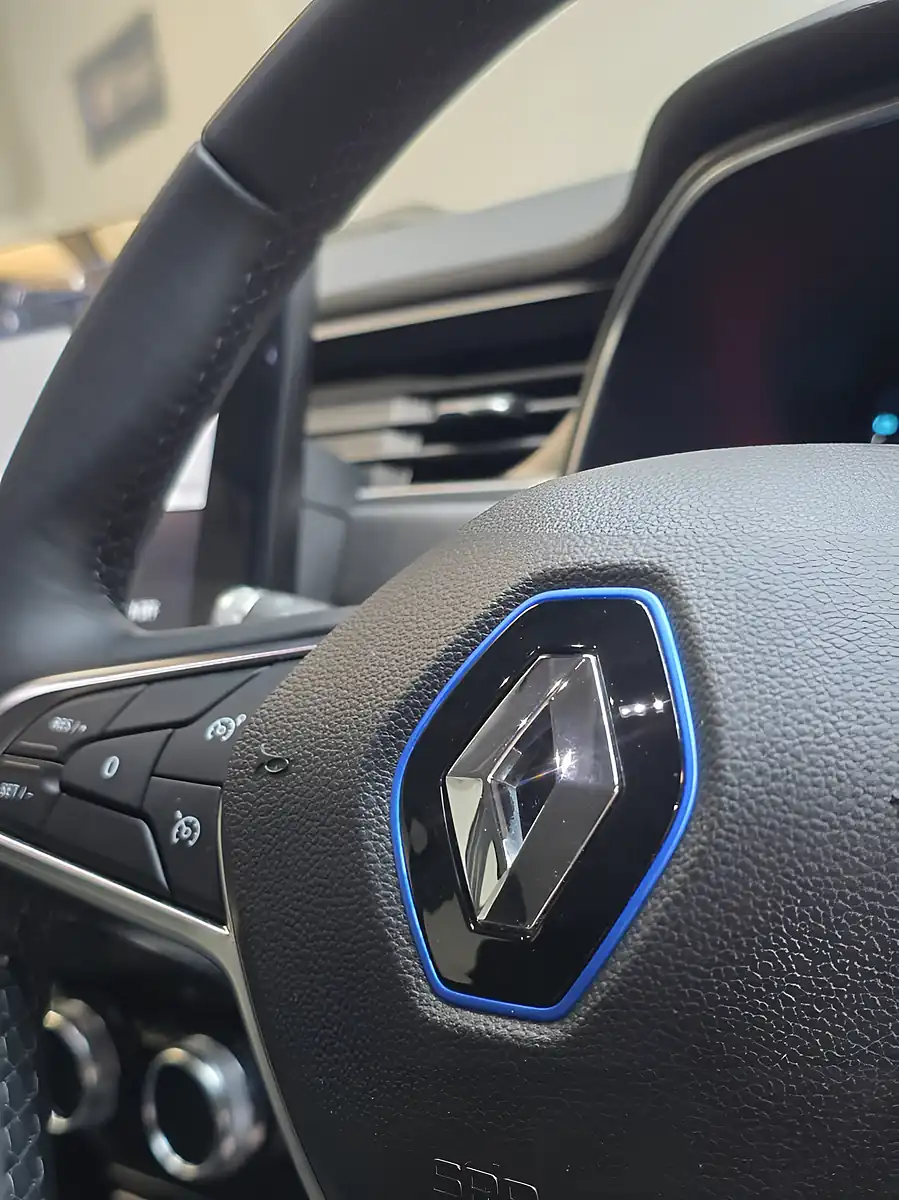 Used 2020 Renault Zoe GT Line Black - Interior and Exterior details 18