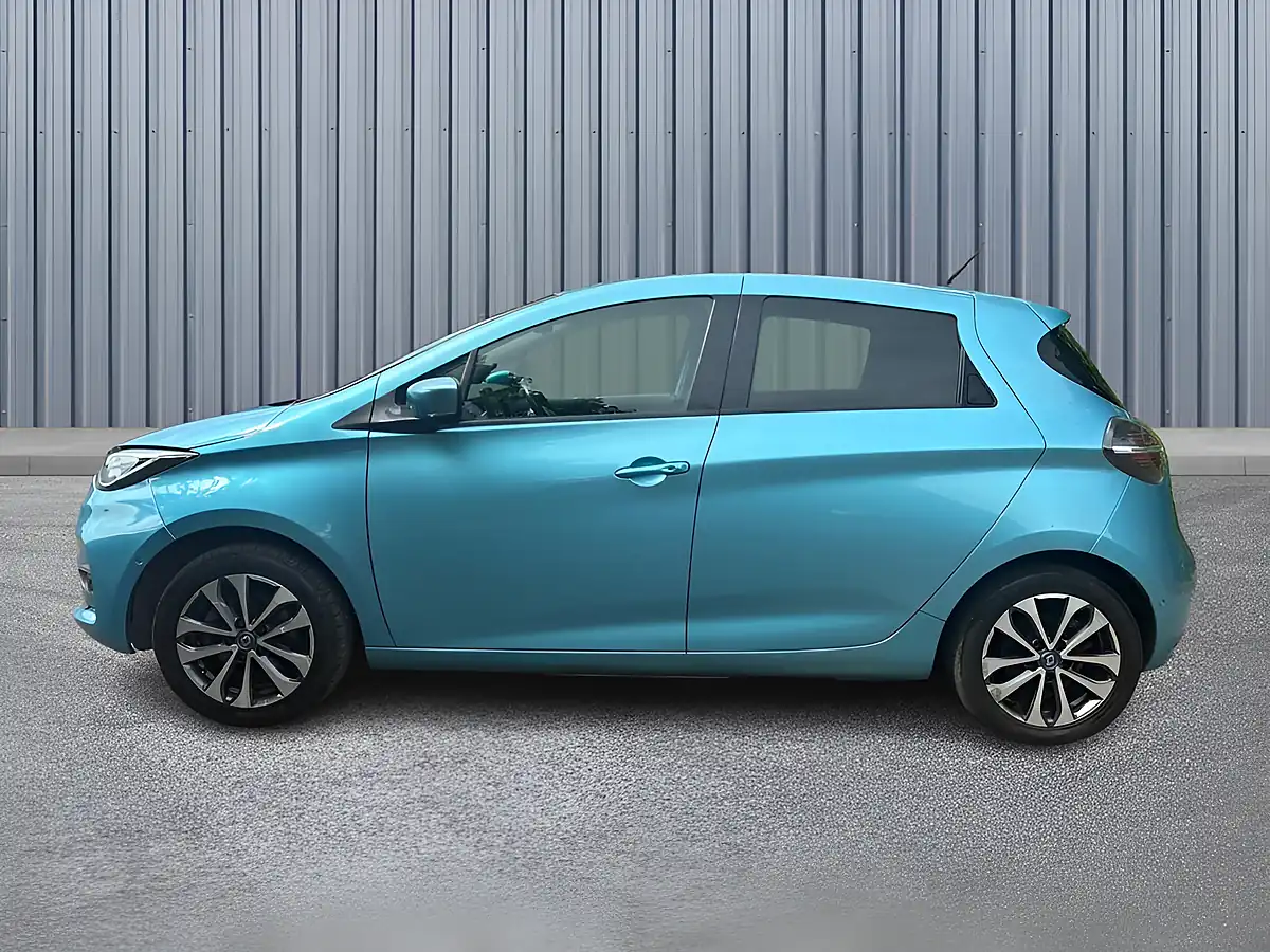 Used 2020 Renault Zoe GT Line Blue - Interior and Exterior details 8