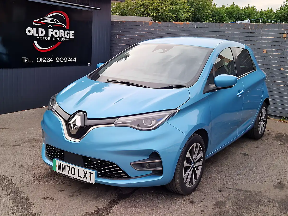 Used 2020 Renault Zoe GT Line Blue - Front View