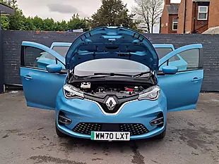 Used 2020 Renault Zoe GT Line Blue - Interior and Exterior details 10
