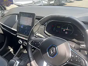Used 2020 Renault Zoe GT Line White - Interior and Exterior details 10