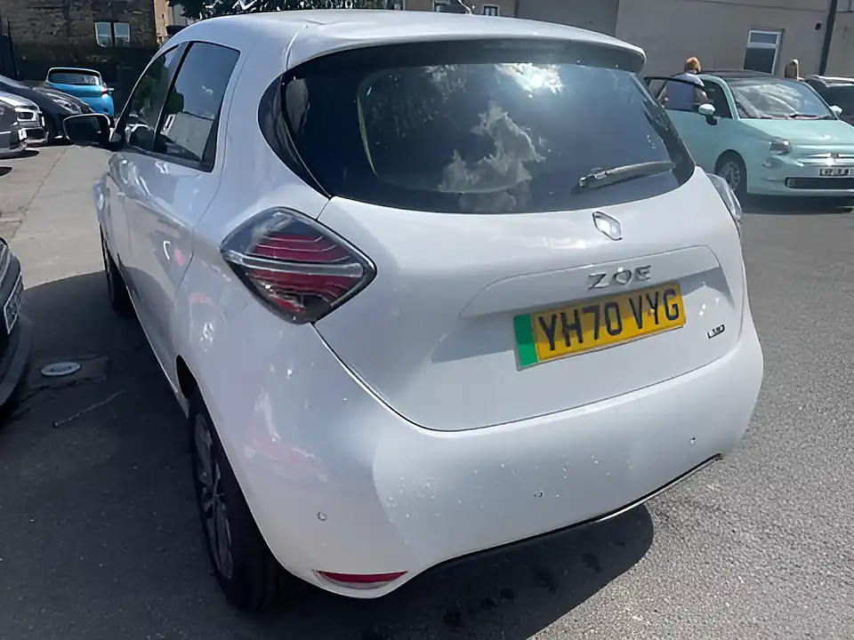 Used 2020 Renault Zoe GT Line White - Interior and Exterior details 3