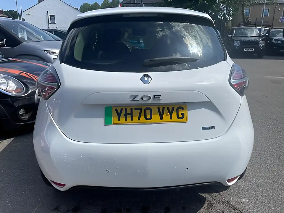 Used 2020 Renault Zoe GT Line White - Interior and Exterior details 4