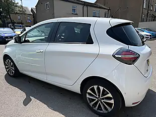 Used 2020 Renault Zoe GT Line White - Interior and Exterior details 4