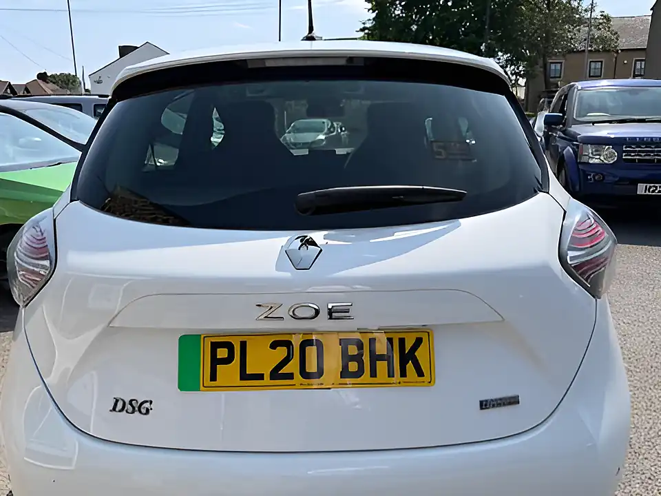 Used 2020 Renault Zoe GT Line White - Interior and Exterior details 9