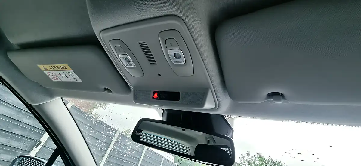 Used 2020 Renault Zoe I GT Line Blue - Interior and Exterior details 14