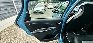 Used 2020 Renault Zoe I GT Line Blue - Interior and Exterior details 17