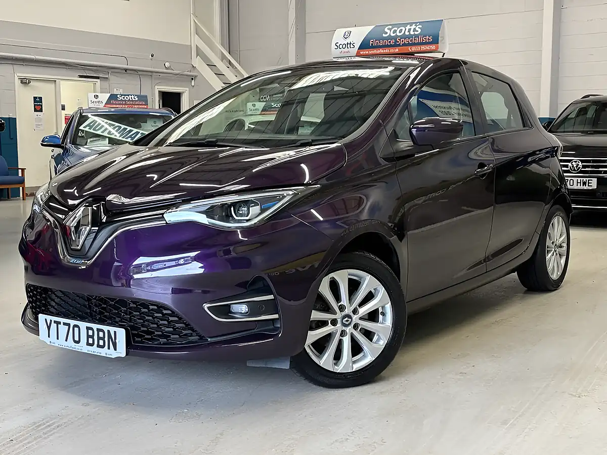 Used 2020 Renault Zoe Iconic Purple - Interior and Exterior details 3