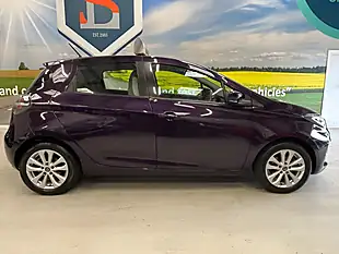 Used 2020 Renault Zoe Iconic Purple - Interior and Exterior details 4