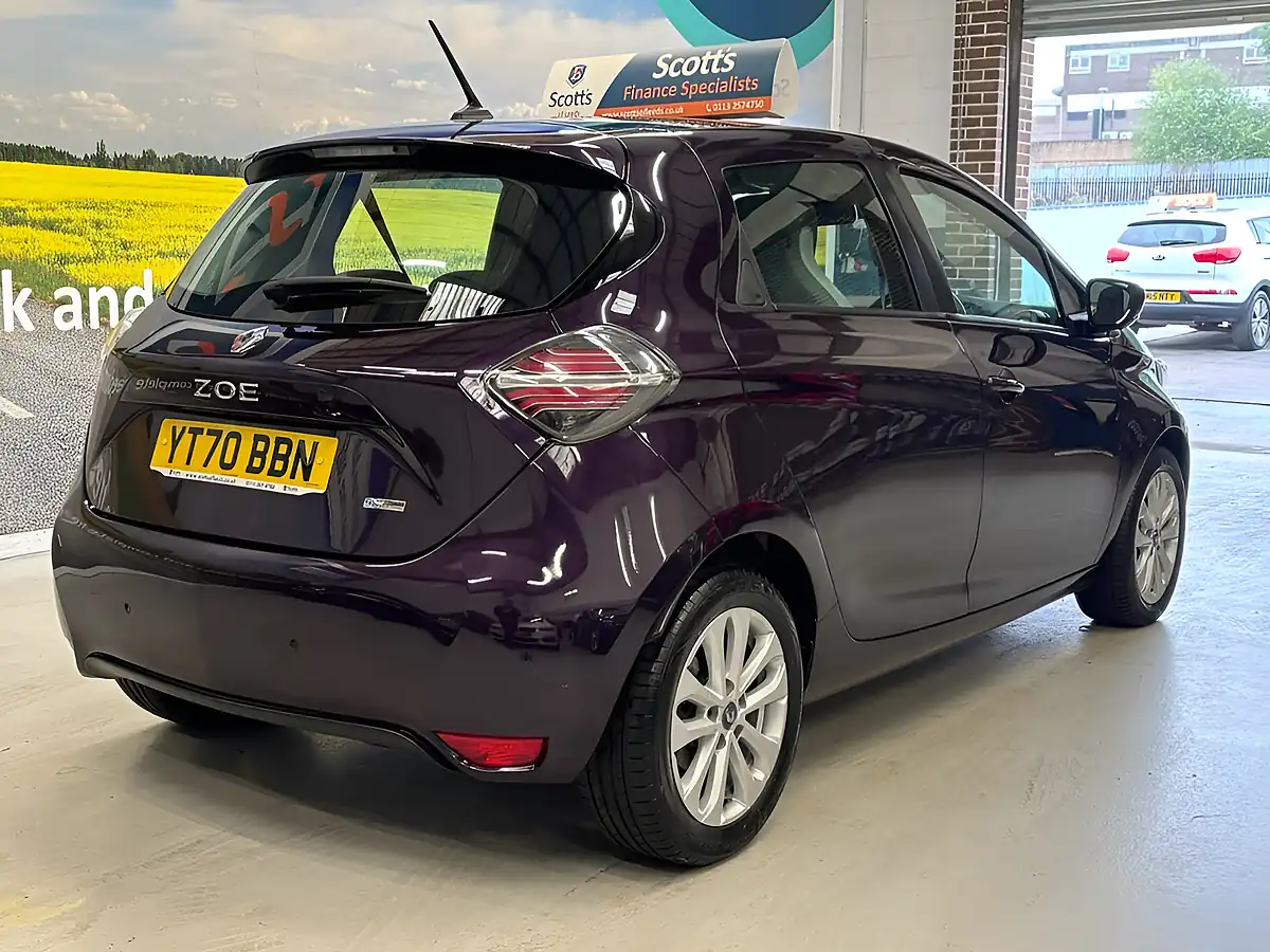 Used 2020 Renault Zoe Iconic Purple - Interior and Exterior details 5