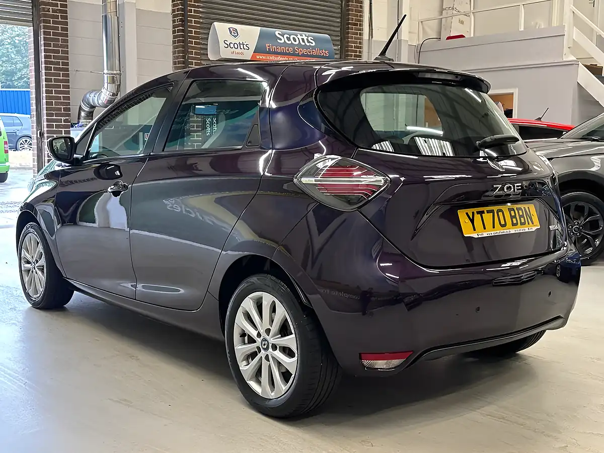 Used 2020 Renault Zoe Iconic Purple - Interior and Exterior details 7