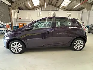 Used 2020 Renault Zoe Iconic Purple - Interior and Exterior details 8
