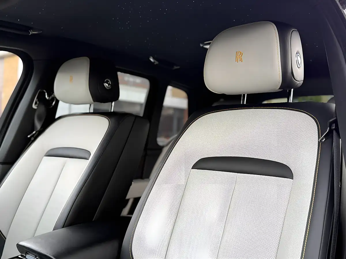 Used 2020 Rolls-Royce Cullinan Black Badge Black - Interior and Exterior details 13