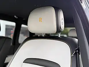 Used 2020 Rolls-Royce Cullinan Black Badge Black - Interior and Exterior details 14