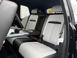 Used 2020 Rolls-Royce Cullinan Black Badge Black - Interior and Exterior details 15