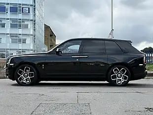 Used 2020 Rolls-Royce Cullinan Black Badge Black - Interior and Exterior details 8