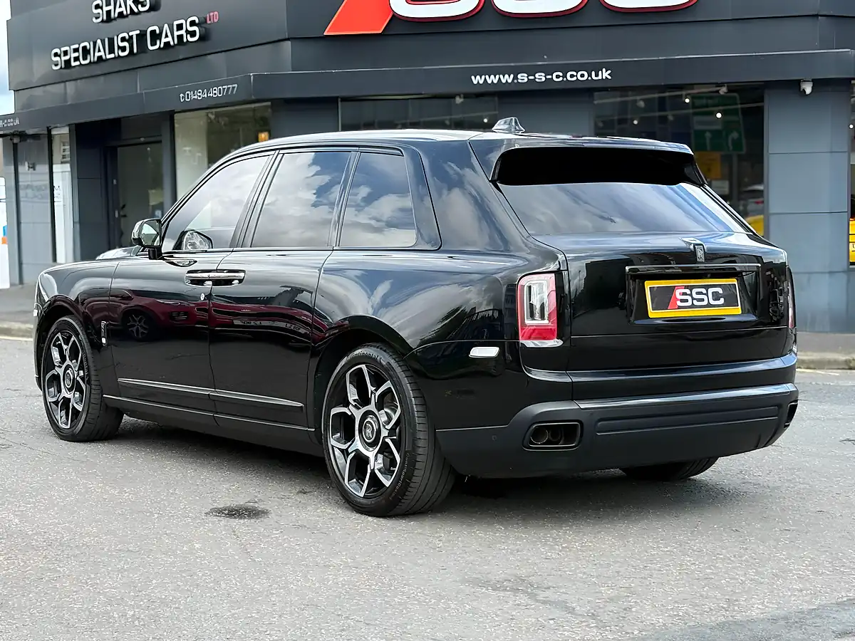 Used 2020 Rolls-Royce Cullinan Black Badge Black - Interior and Exterior details 9