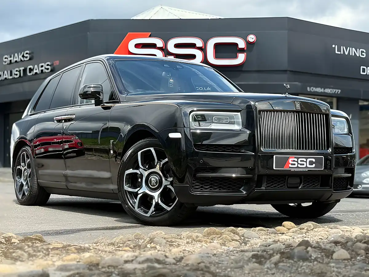 Used 2020 Rolls-Royce Cullinan Black Badge Black - Front View