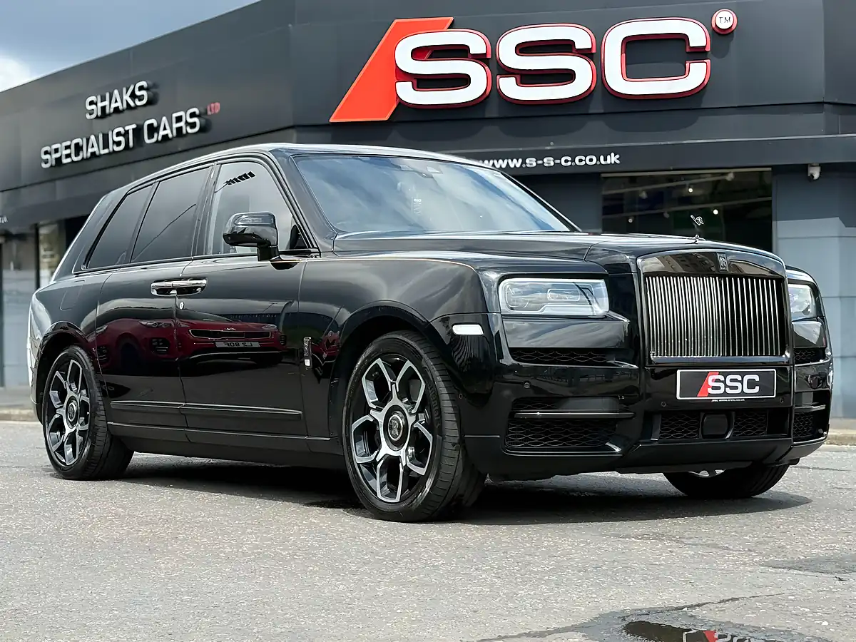 Used 2020 Rolls-Royce Cullinan Black Badge Black - Interior and Exterior details 4