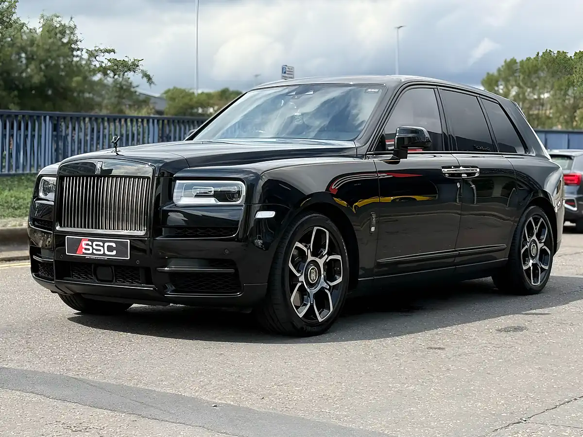 Used 2020 Rolls-Royce Cullinan Black Badge Black - Interior and Exterior details 6
