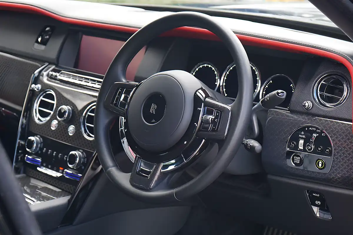 Used 2020 Rolls-Royce Cullinan Black Badge Black - Interior and Exterior details 13