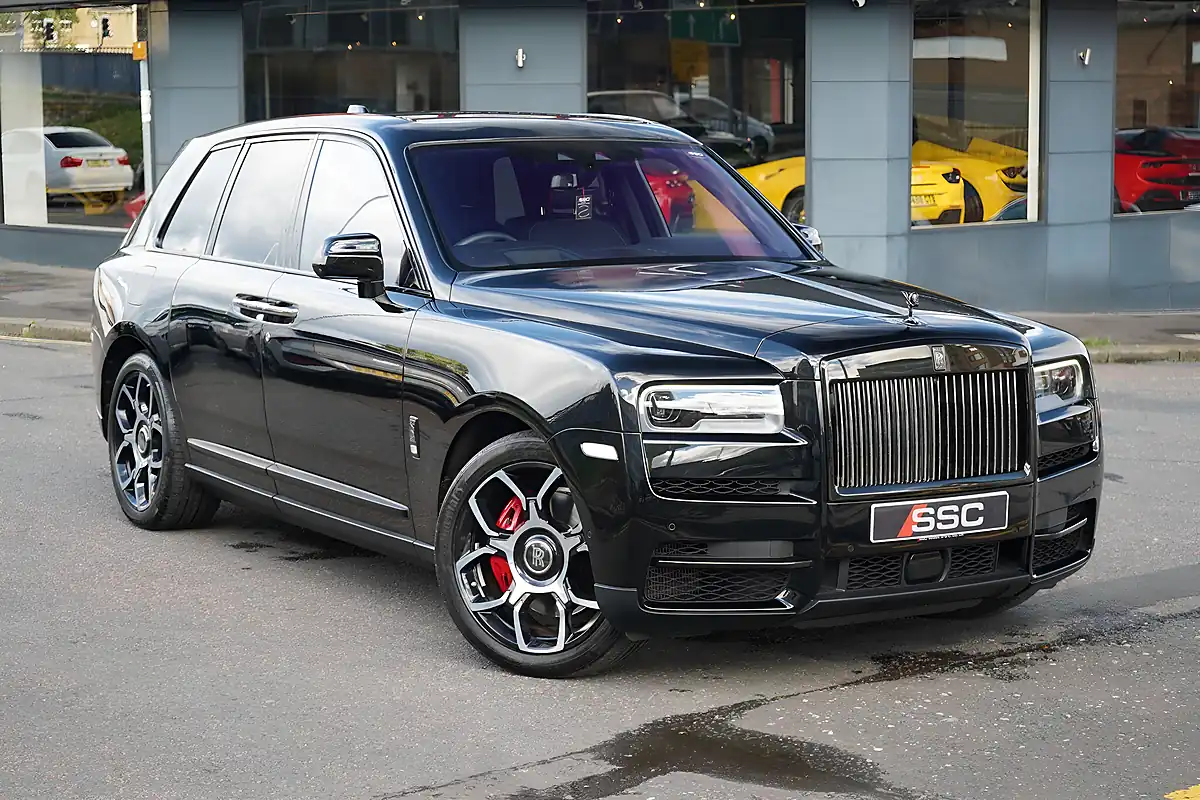 Used 2020 Rolls-Royce Cullinan Black Badge Black - Interior and Exterior details 20