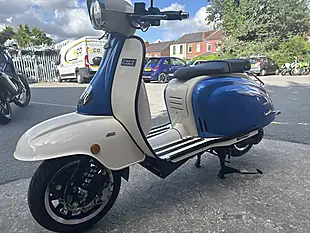 Used 2020 Royal Alloy Tg 125 2-Tone Ivory/Blue - Interior and Exterior details 11