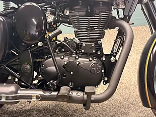 Used 2020 Royal Enfield Bullet Classic Tribute Black - Interior and Exterior details 13