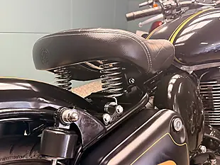 Used 2020 Royal Enfield Bullet Classic Tribute Black - Interior and Exterior details 16