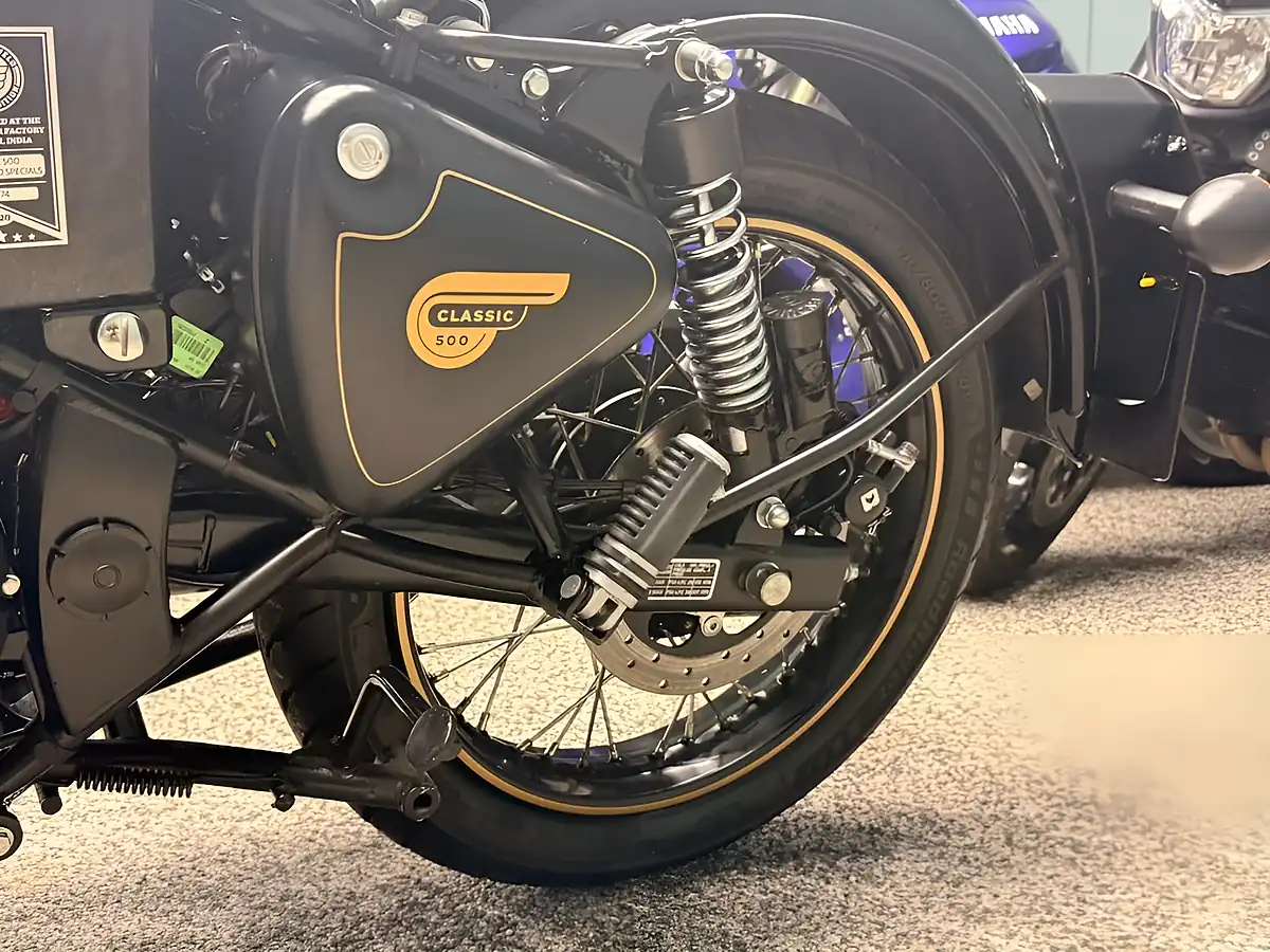 Used 2020 Royal Enfield Bullet Classic Tribute Black - Interior and Exterior details 17
