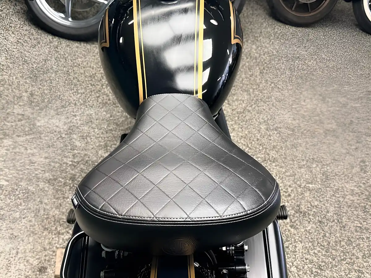 Used 2020 Royal Enfield Bullet Classic Tribute Black - Interior and Exterior details 18
