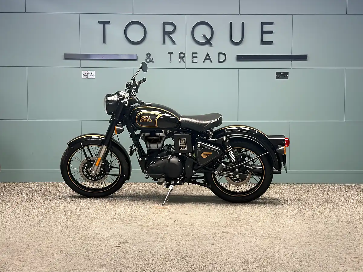 Used 2020 Royal Enfield Bullet Classic Tribute Black - Interior and Exterior details 8