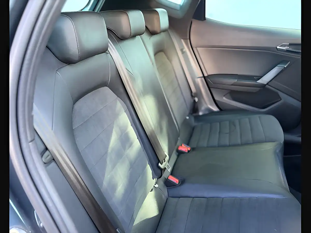 Used 2020 SEAT Arona Fr Sport Magnetic Grey - Interior and Exterior details 11