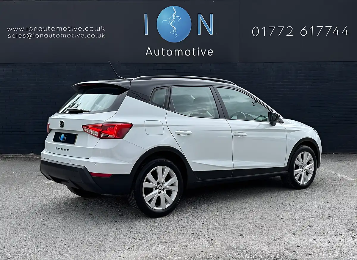 Used 2020 SEAT Arona Se Tech Nevada White - Interior and Exterior details 2