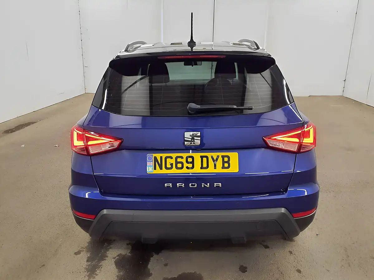 Used 2020 SEAT Arona Se Technology Blue - Interior and Exterior details 11