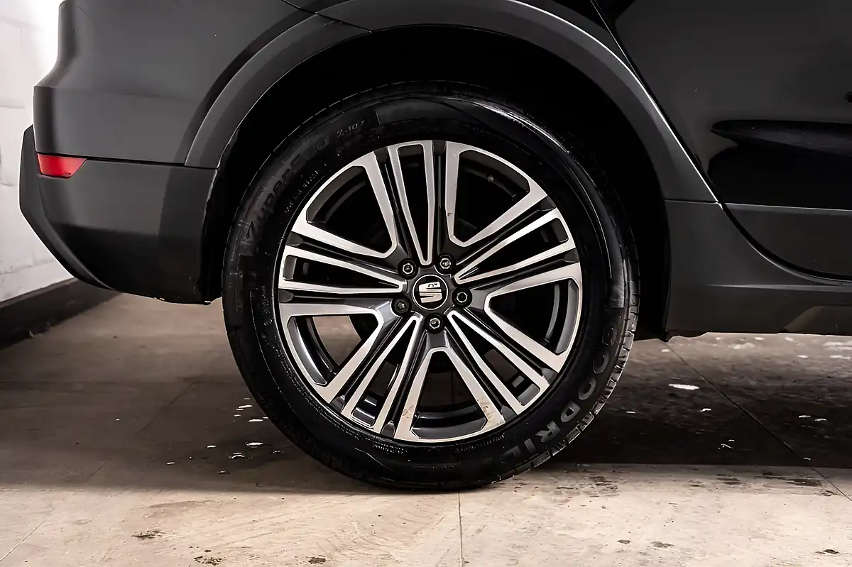 Used 2020 SEAT Arona Xcellence Black - Interior and Exterior details 18