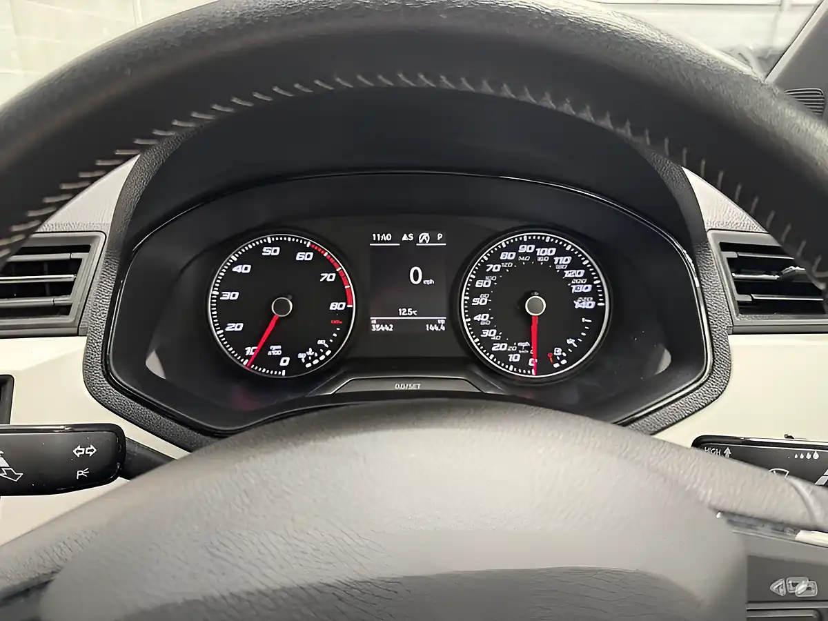 Used 2020 SEAT Arona Xcellence Blue - Interior and Exterior details 11