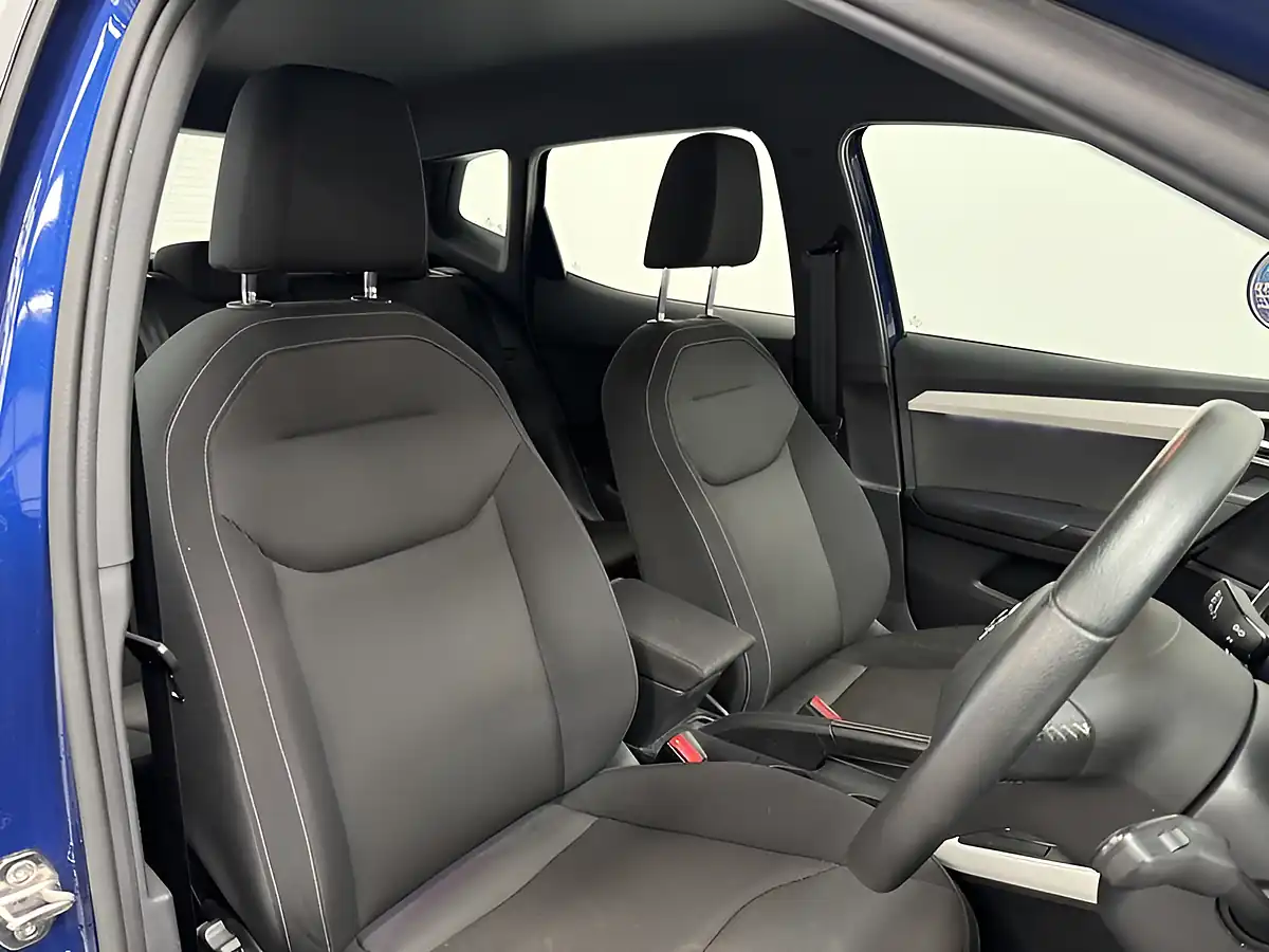 Used 2020 SEAT Arona Xcellence Blue - Interior and Exterior details 8
