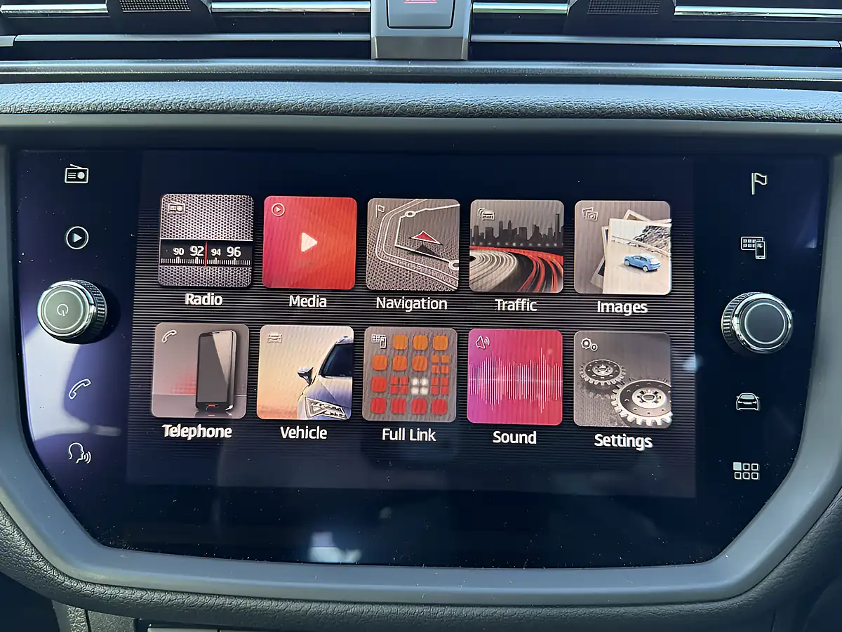 Used 2020 SEAT Arona Xcellence Lux Blue - Interior and Exterior details 5