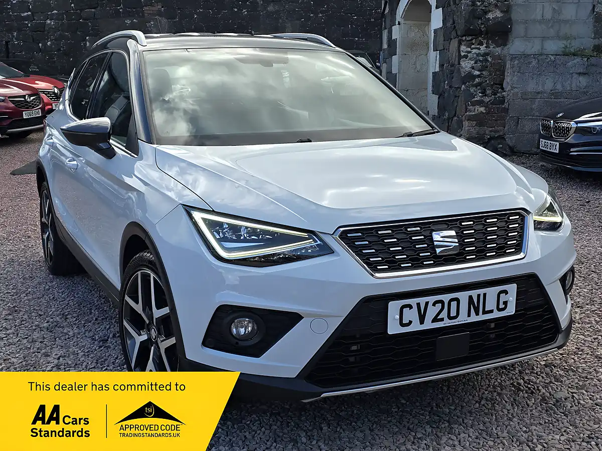 Used 2020 SEAT Arona Xcellence Lux Nevada White Pearl - Front View