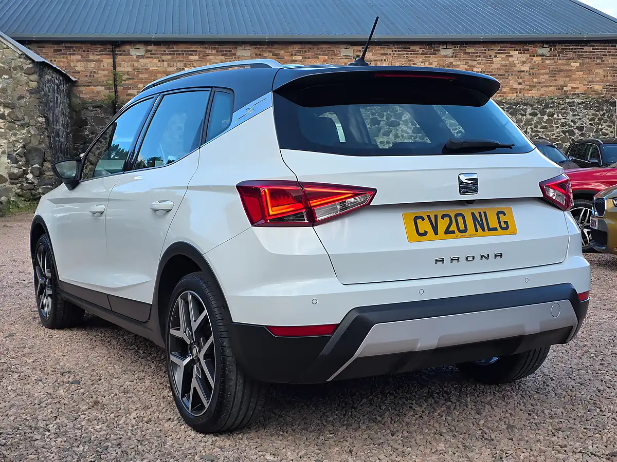 Used 2020 SEAT Arona Xcellence Lux Nevada White Pearl - Interior and Exterior details 16