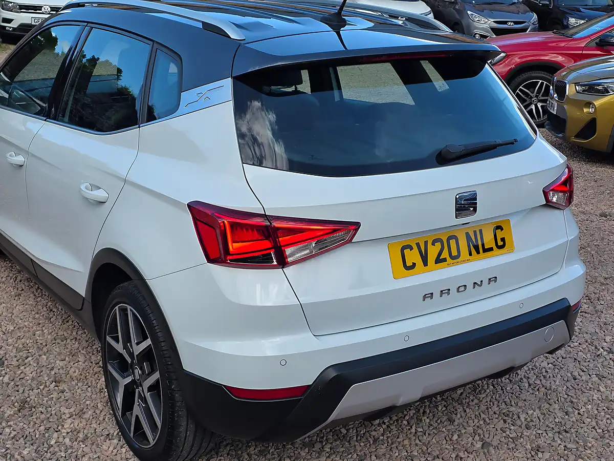 Used 2020 SEAT Arona Xcellence Lux Nevada White Pearl - Interior and Exterior details 17