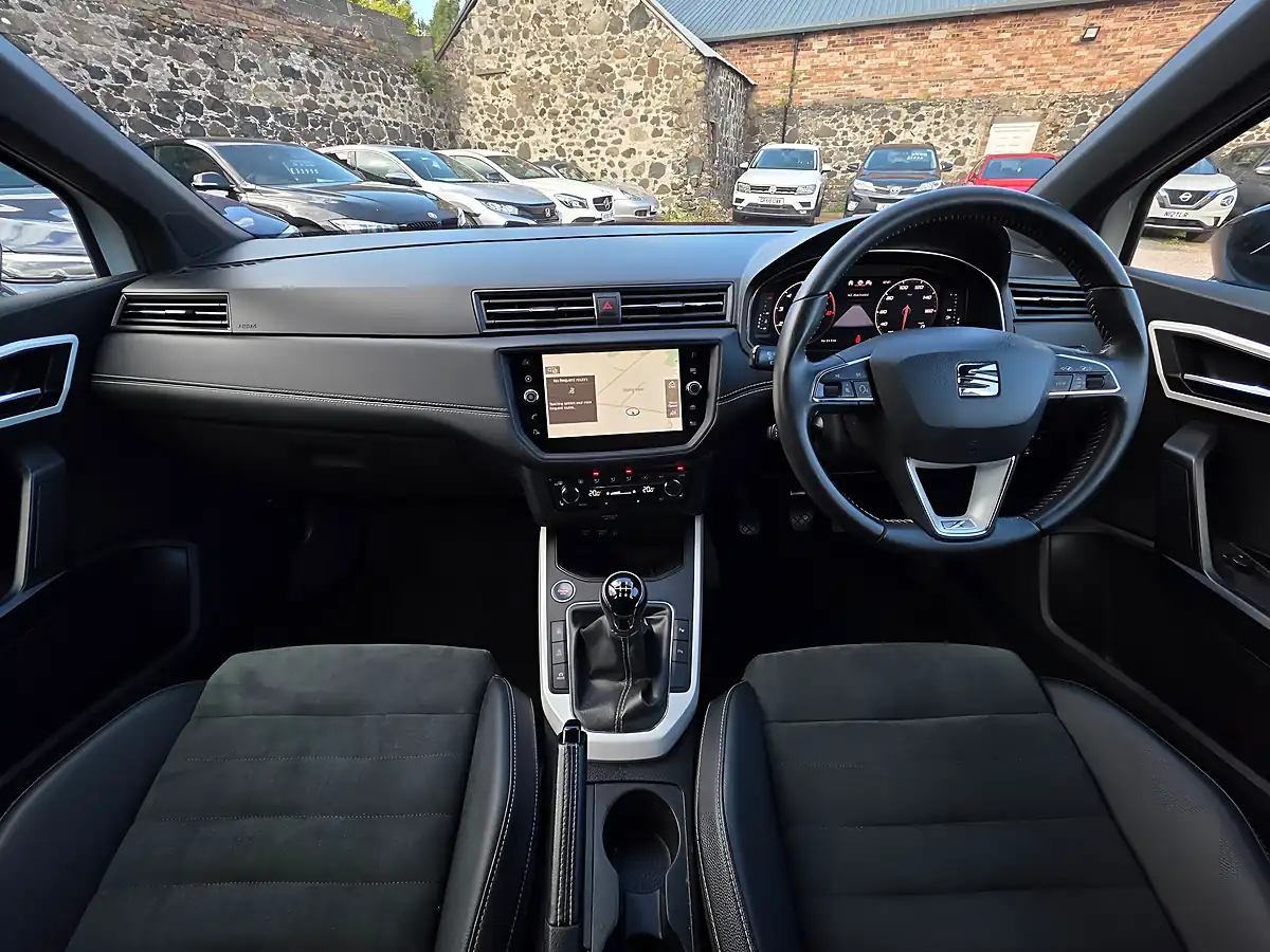Used 2020 SEAT Arona Xcellence Lux Nevada White Pearl - Interior and Exterior details 7
